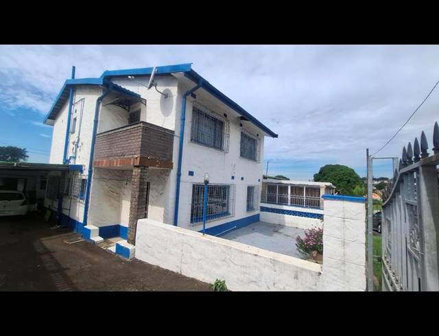 4 BEDROOM HOUSE FOR SALE IN BAYVIEW
